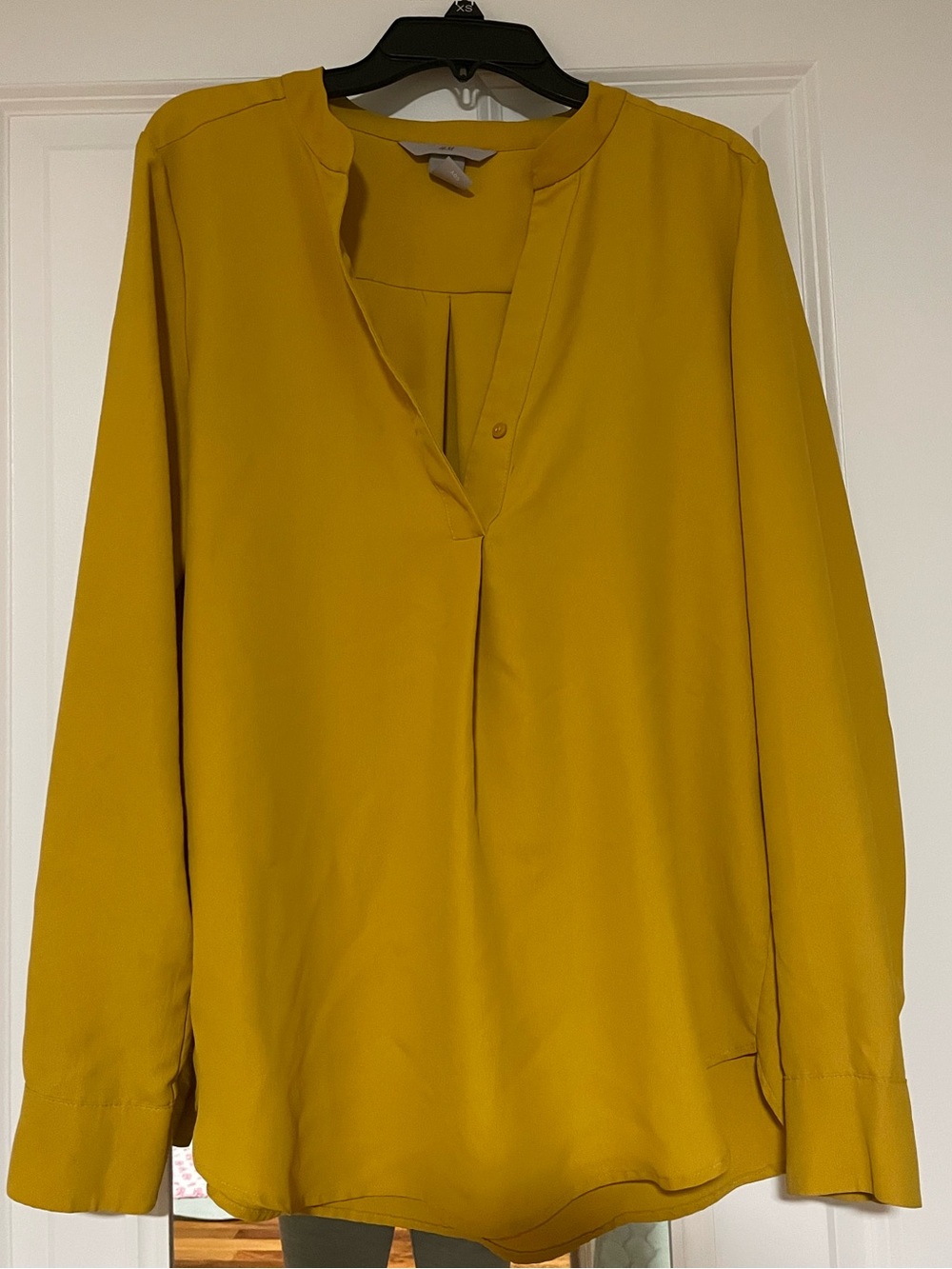 H&M Mustard Yellow Long Sleeve Split-Neck Blouse